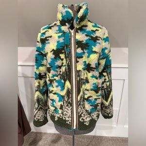 Anthropologie Pilcro Camo Sherpa Jacket Zip Up Fleece Teddy Mountain Camouflage